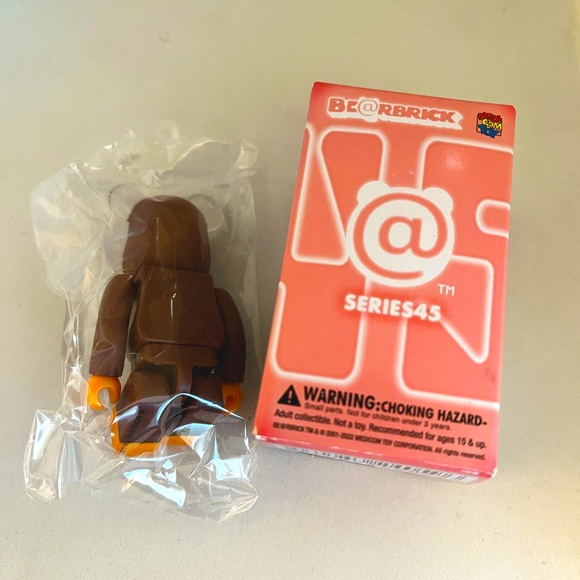 BE@RBRICK MEDICOM TOY SERIES 45 BAPE Baby Milo 100% - open box, still in plastic - Picture 2 of 2